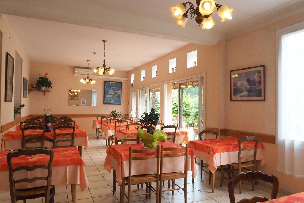 Hotel Helios Lourdes Bagian luar foto